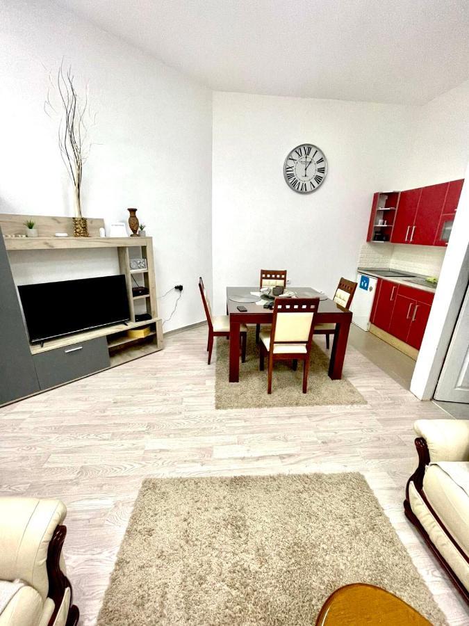 Apartment Tesla Pančevo Eksteriør bilde